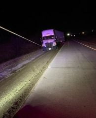 semi truck tractor roadside repair service